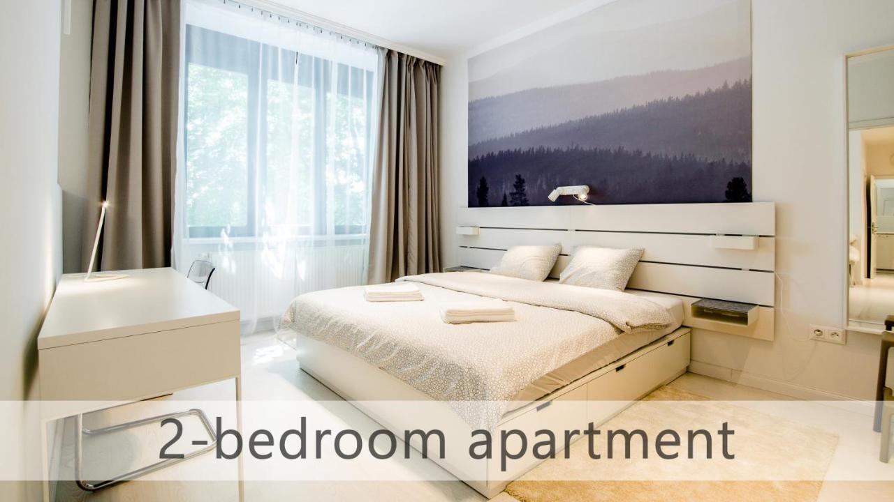 White Apartments With Ac By Kovee ブラチスラヴァ エクステリア 写真