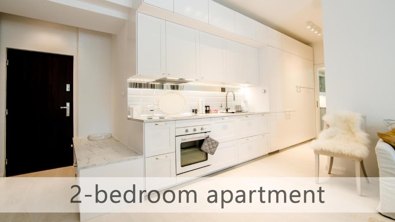 White Apartments With Ac By Kovee ブラチスラヴァ エクステリア 写真